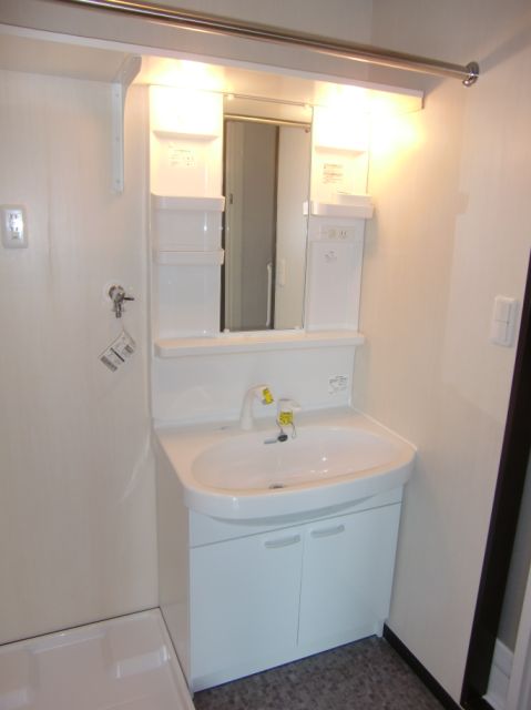 洗面設備　独立洗面台　シャンプードレッサー