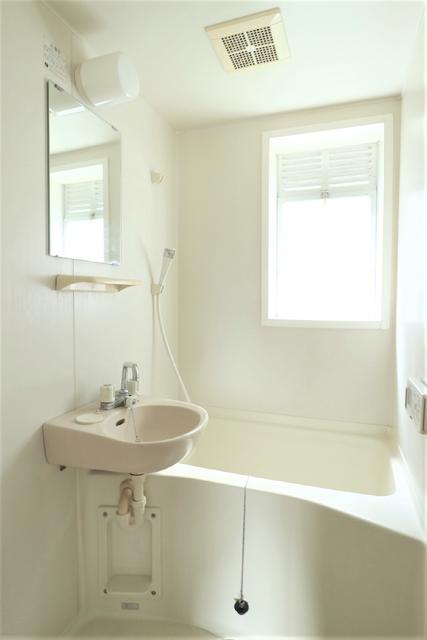バス・シャワールーム　バス　※同物件・同仕様画像