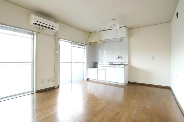 居室・リビング　居室　※同物件・同仕様画像