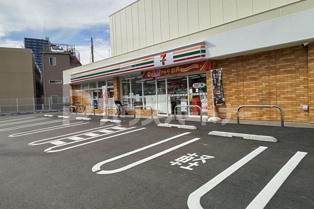 コンビニ　セブンイレブン赤羽岩淵駅前店（コンビニ）まで20m