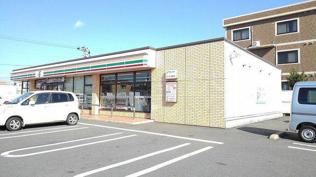 コンビニ　セブンイレブン　大分花江川店（コンビニ）まで750m