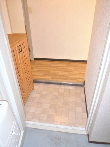 玄関　別のお部屋の写真です