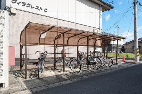 建物外観　駐輪場