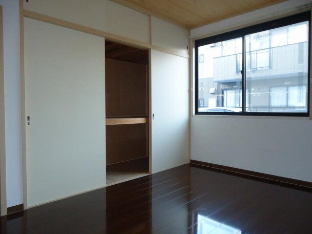 収納　同一物件、別部屋の写真です。