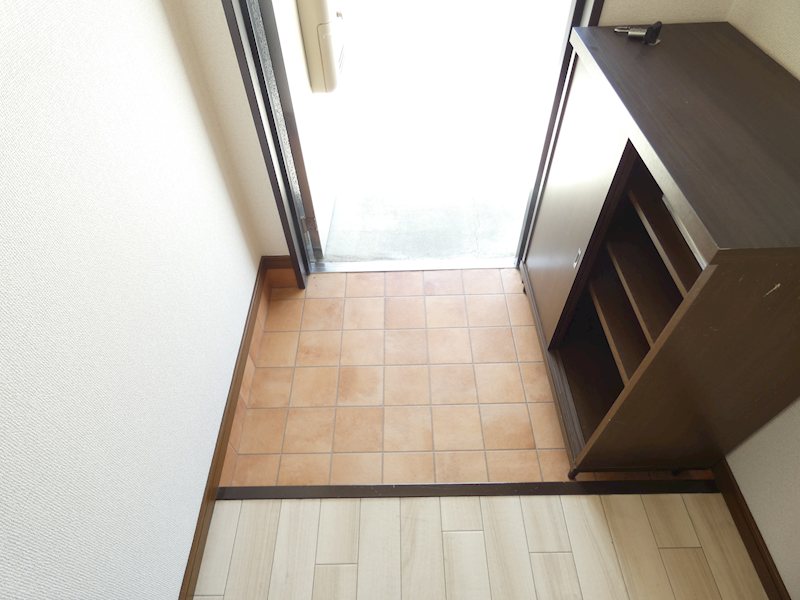 玄関　同タイプのお部屋の写真です