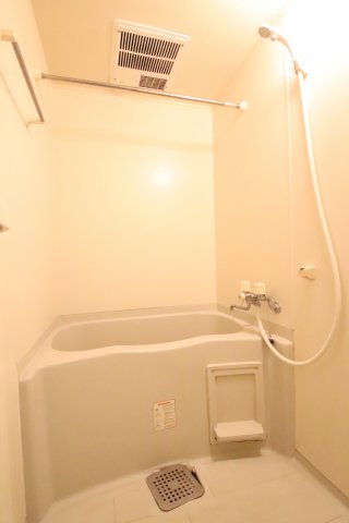 バス・シャワールーム　日々の暮らしに欠かせないお風呂です