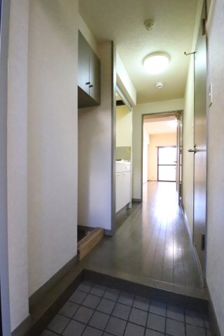 玄関　シンプルで使いやすい玄関です