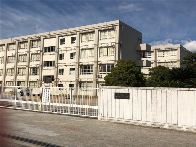 中学校　木太中学校（中学校）まで100m