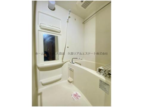 バス・シャワールーム　同建物別号室