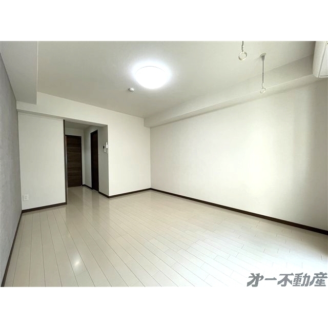 建物外観　洋室
