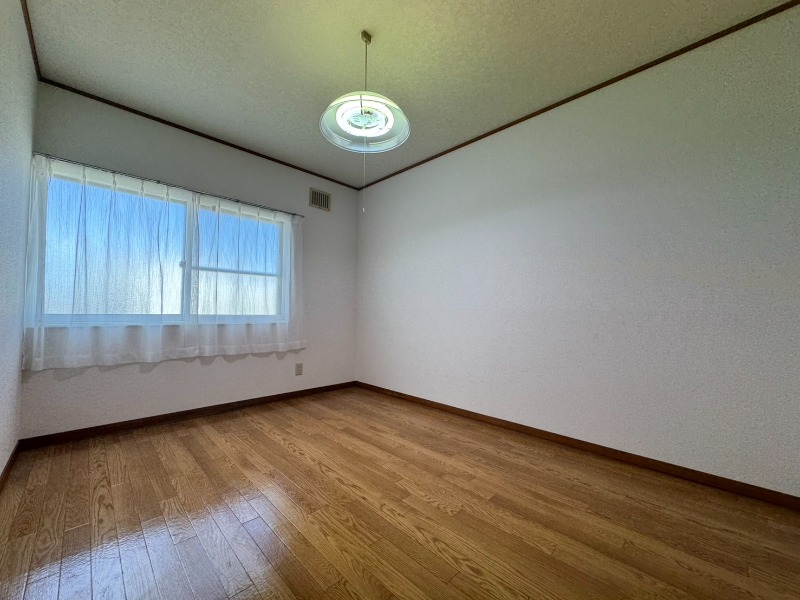 その他部屋・スペース　寝室です。部屋をどう使うかはあなた次第です！