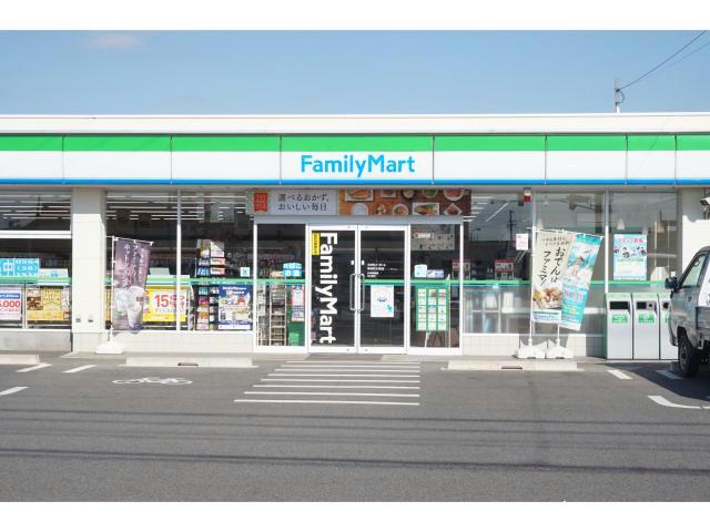 コンビニ　ファミリーマート幸田町大草店（コンビニ）まで1041m