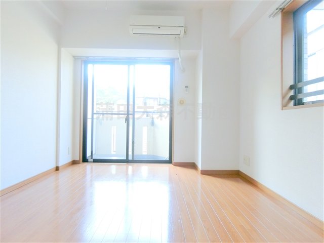 サンテミリオン千鳥町の居間写真