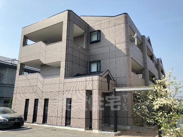 建物外観　外観写真（昼）