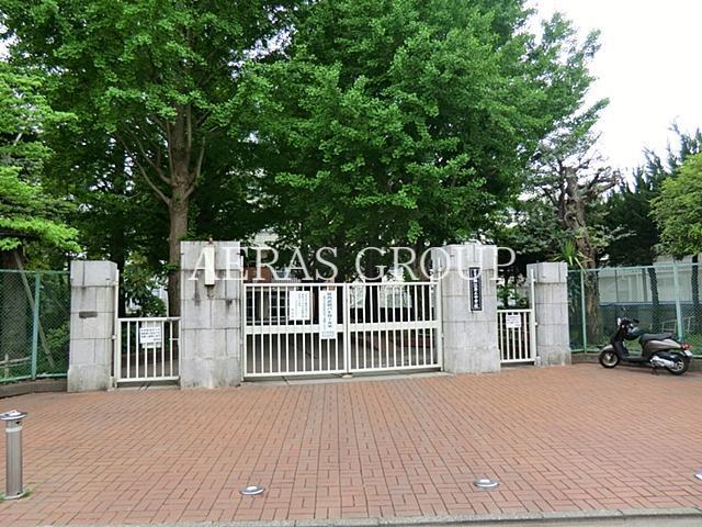 中学校　狛江市立狛江第三中学校（中学校）まで648m