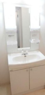 洗面設備　別部屋参考写真です。