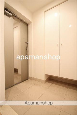 地下鉄中央線 谷町四丁目駅 徒歩4分 14階建 築21年の玄関写真