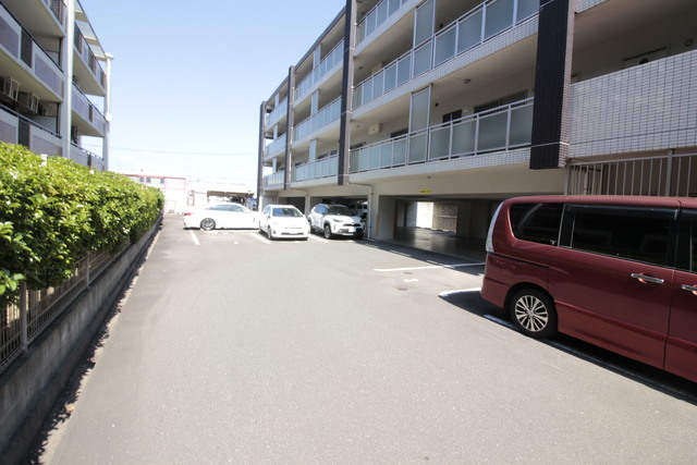 駐車場　★敷地内駐車場★