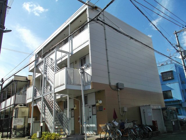 レオパレスセブンスヒルIIIの外観写真