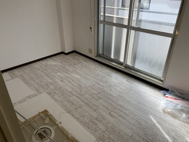 リバティー壱番館の居間写真