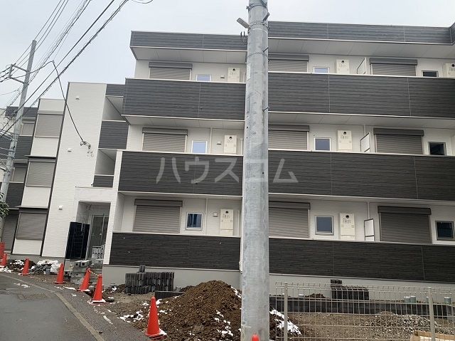 ピースコート登戸IVの外観写真