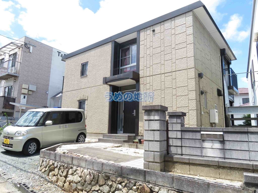 上津町貸家の外観写真