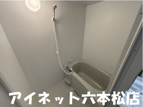 バス・シャワールーム　一日の疲れを癒してください