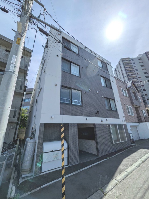 ラフィーネ宮の沢の外観写真