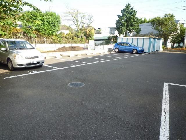 駐車場　敷地内駐車場