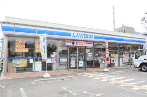 コンビニ　ローソン 香芝本町店（コンビニ）まで608m