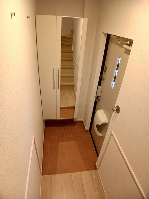 ベル・ウッド深大寺の玄関写真