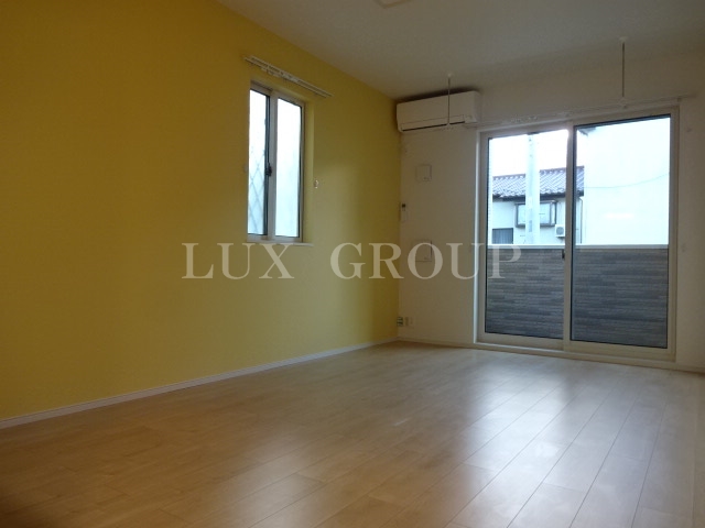 ローズマリーの居間写真