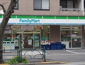 コンビニ　ファミリーマート 杉並高円寺北店（コンビニ）まで136m