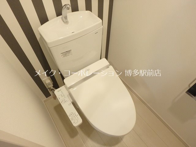 ＪＲ鹿児島本線 竹下駅 徒歩11分 8階建 築9年のトイレ写真