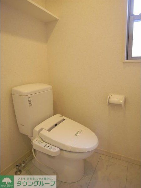 東急田園都市線 駒沢大学駅 徒歩9分 2階建 築15年のトイレ写真