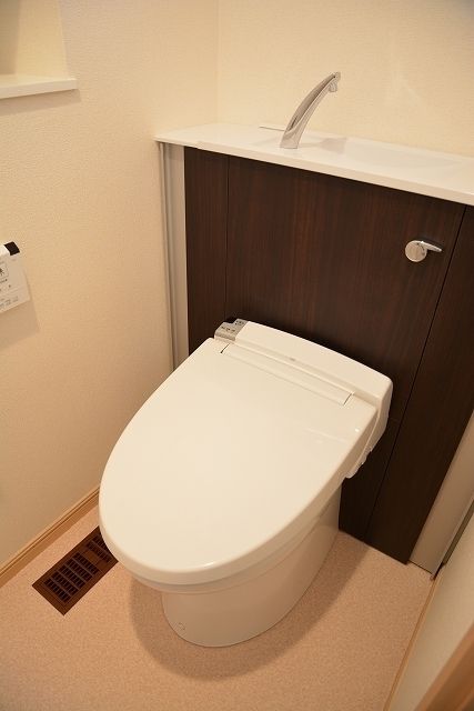 アルコバレーノ桔梗のトイレ写真