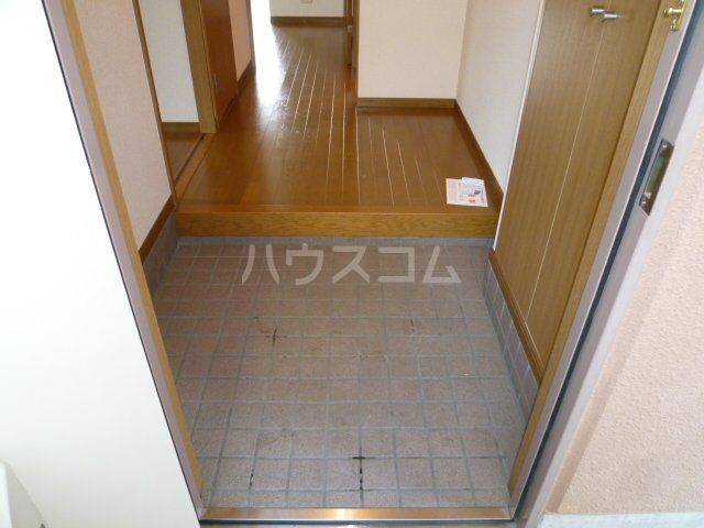 ラフォーレ若慎の玄関写真
