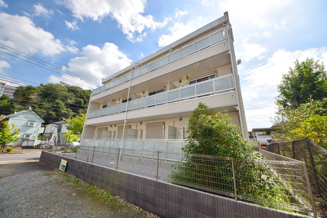 建物外観　☆青い空、白い雲☆