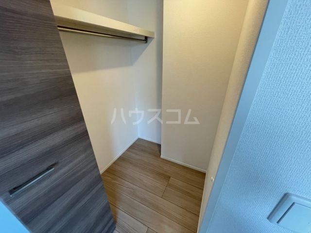 ＪＲ武蔵野線 吉川美南駅 徒歩13分 3階建 築4年の内装写真