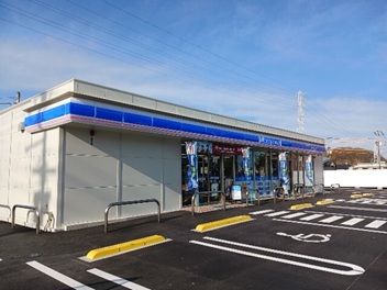 コンビニ　ローソン今治北日吉町店（コンビニ）まで320m