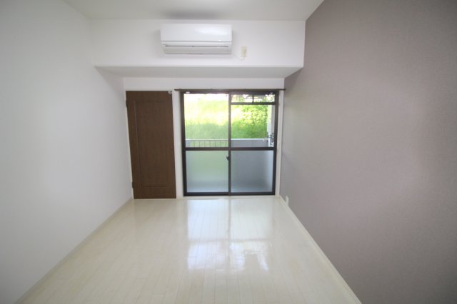 居室・リビング　別室の写真使用