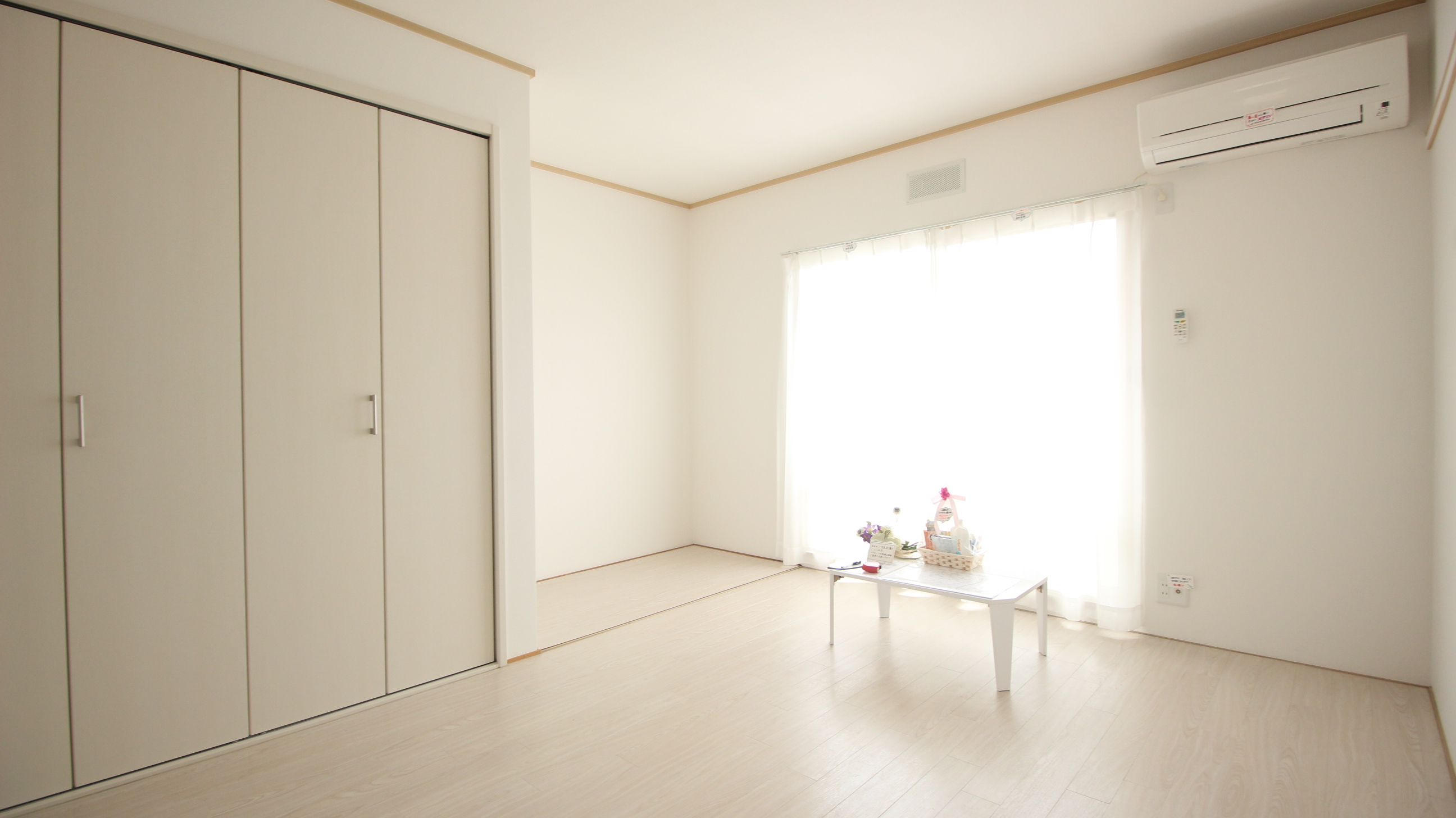 居室・リビング　洋室です！