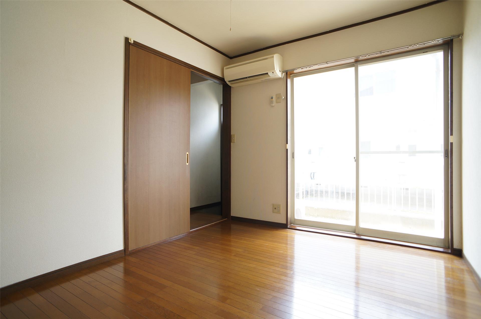 居室・リビング　１階の９畳のDKです。