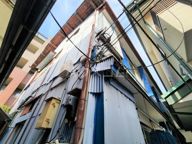 三橋トヨ子アパートの建物外観