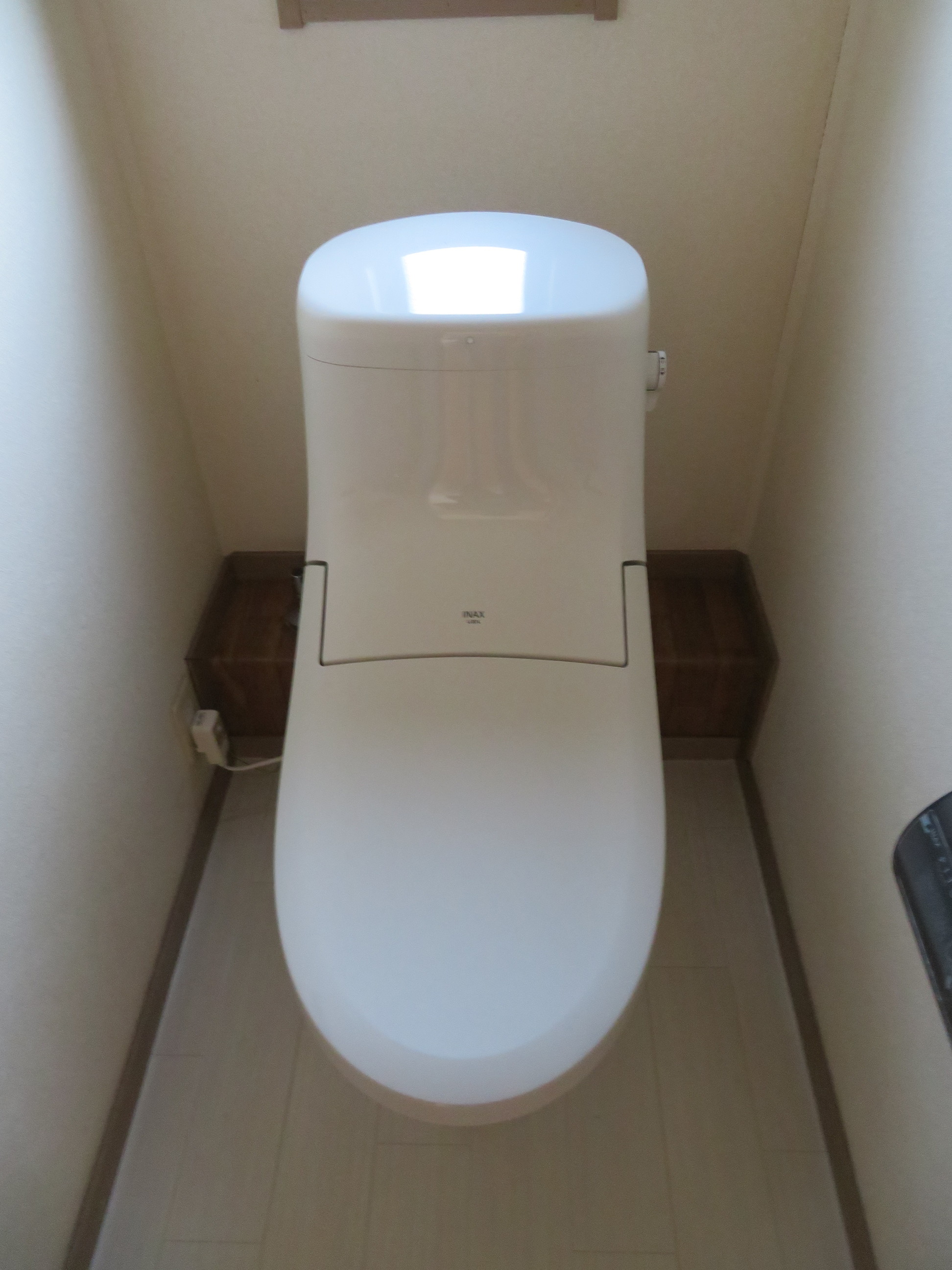 トイレ　ウォシュレット付きトイレです