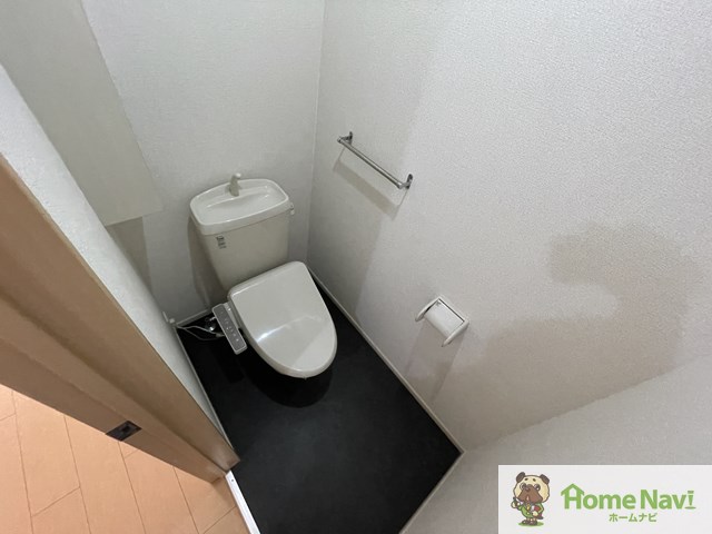 トイレ　ウォシュレット付き