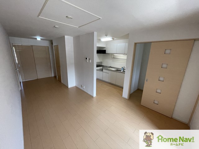 居室・リビング　インターネットが無料で使えます。