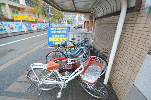 小学校　広島市立中野東小学校（小学校）まで240m