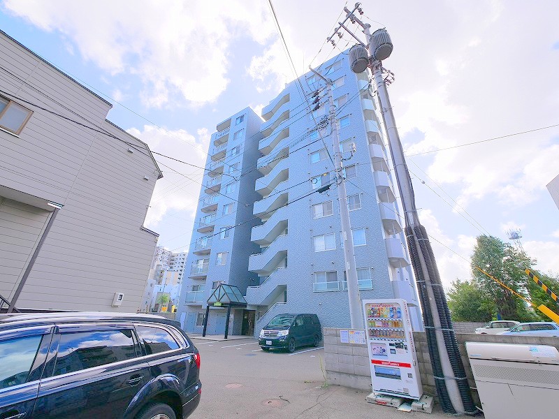 建物外観　ネット無料なのでさらにランニングコストが下がりますね♪