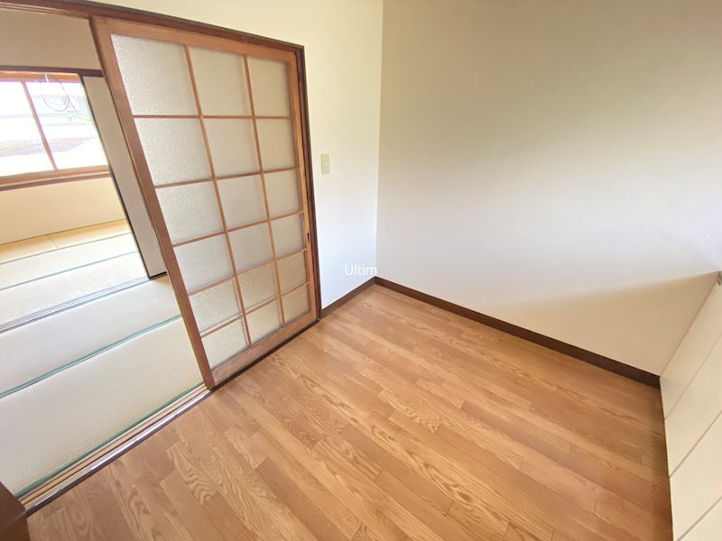 居室・リビング　違うお部屋の写真です